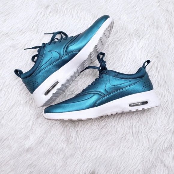 Nike Shoes - Nike Air Max Thea Sneakers